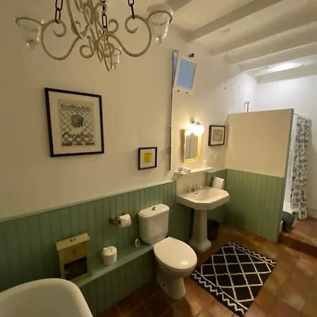 Bed & Breakfast Domaine Du Tafiart 4*