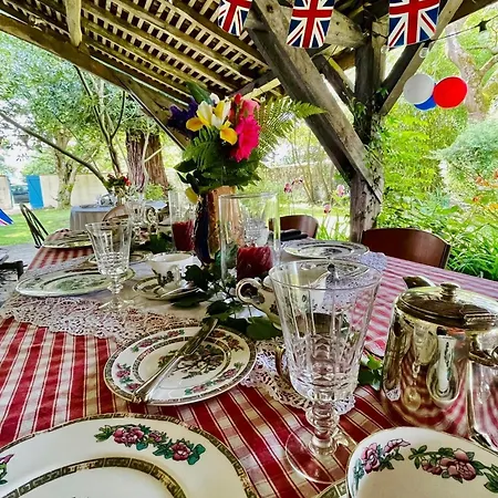Domaine Du Tafiart Bed & Breakfast Sarron